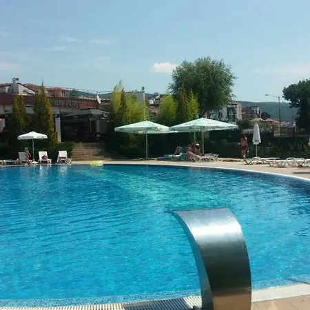 Private One-bedroom In Green Fort * Sunny Beach